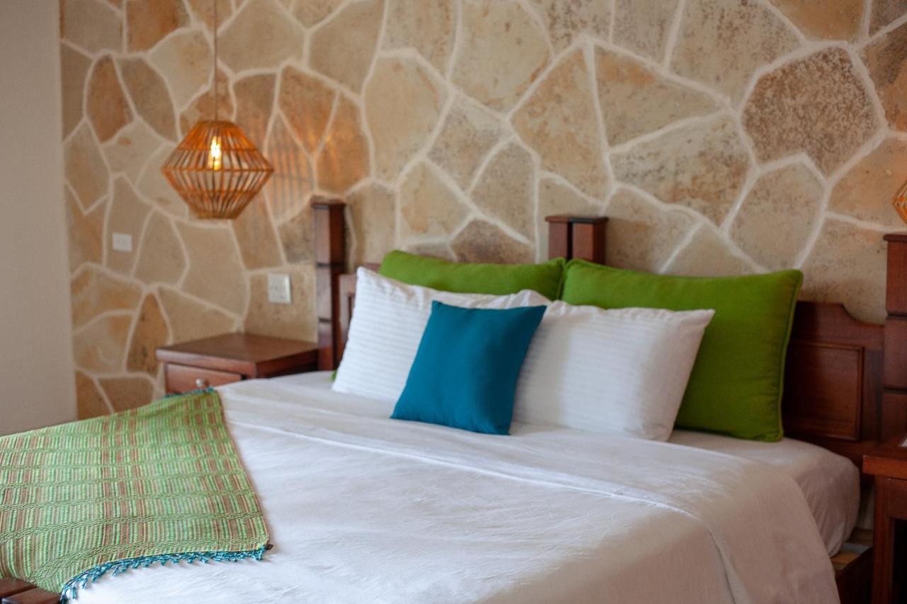 Sleeping Giant Rainforest Lodge Μπελμοπάν Εξωτερικό φωτογραφία